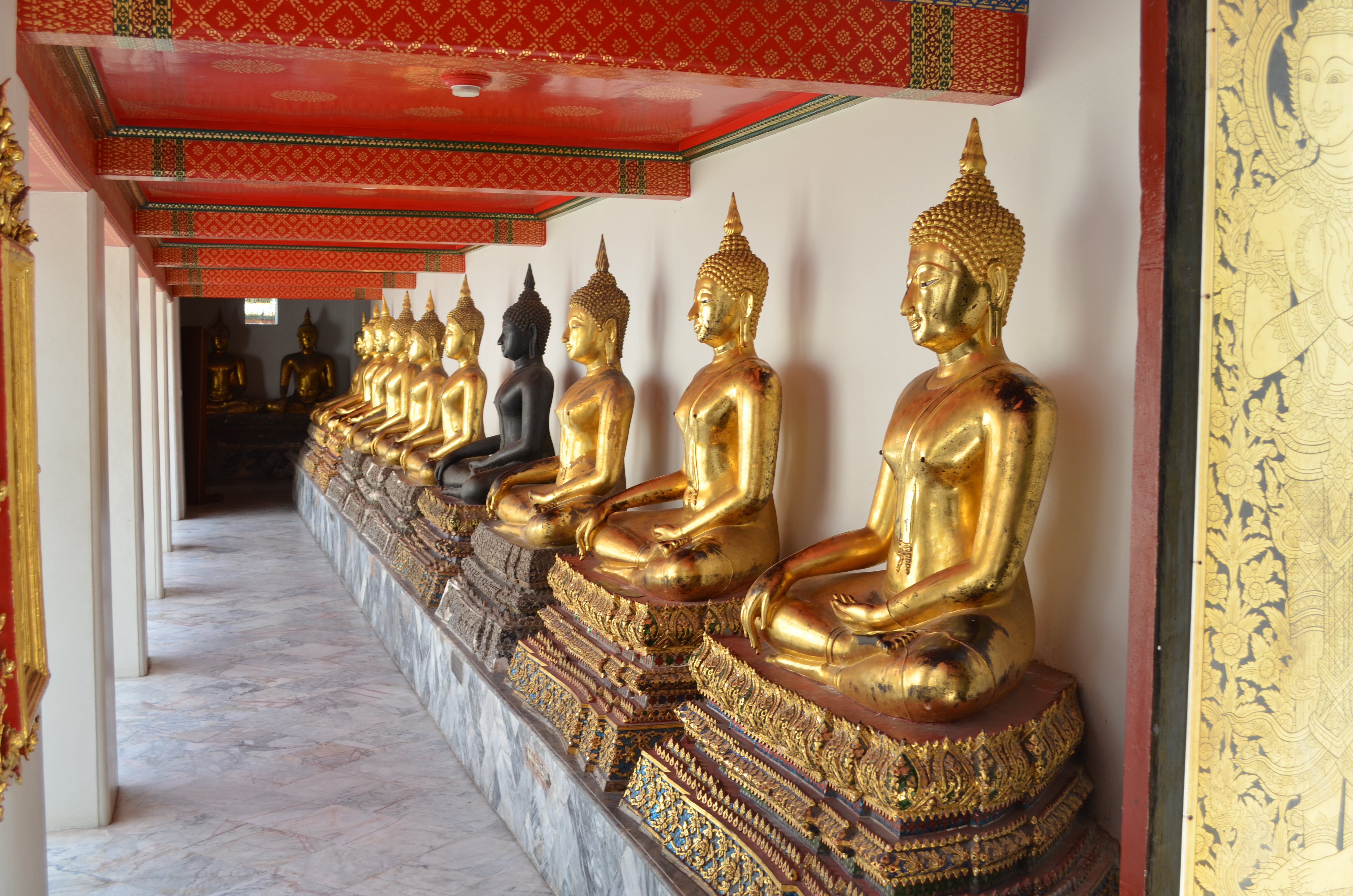 Thai Buddha Statues